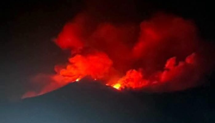 Erupsi Gunung Api Karangetang, Plt. Bupati Sitaro Imbau Masyarakat Tetap Tenang Namum  Waspada