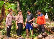 Plh. Kapolres Kepulauan Sangihe AKBP Edwin J. Humokor, S.H., M.H., Turun Langsung Pimpin Penanganan Banjir dan Longsor di Tamako