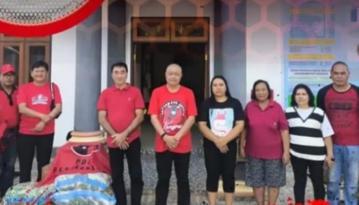 Tampi Turun Langsung Temui Korban Banjir Sekaligus Salurkan Bantuan